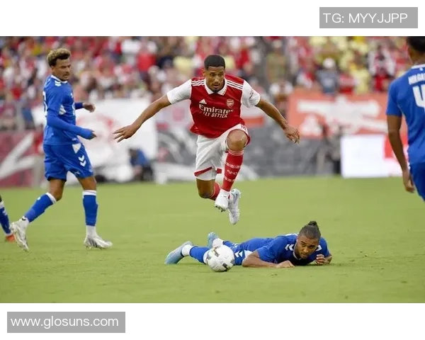 阿森纳友谊赛小胜巴黎圣日耳曼引发全场热议成历史冷门