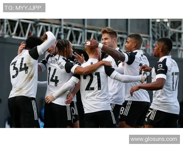 意甲激战:多特蒙德逆转曼城4-3全场沸腾瞬间回顾与分析 意甲激战:多特蒙德逆转曼城4-3全场沸腾瞬间回顾与分析