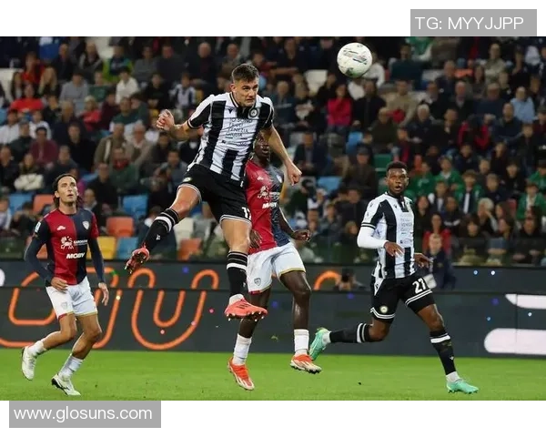 意甲激情对决那不勒斯5-0大胜AC米兰神奇扑救引爆全场热情 意甲激情对决那不勒斯5-0大胜AC米兰神奇扑救引爆全场热情