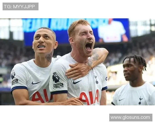 英超激战曼城与热刺握手言和乌龙球引发争议判罚全场沸腾 英超激战曼城与热刺握手言和乌龙球引发争议判罚全场沸腾